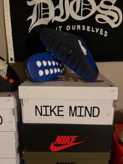 Nike Mind  size 10