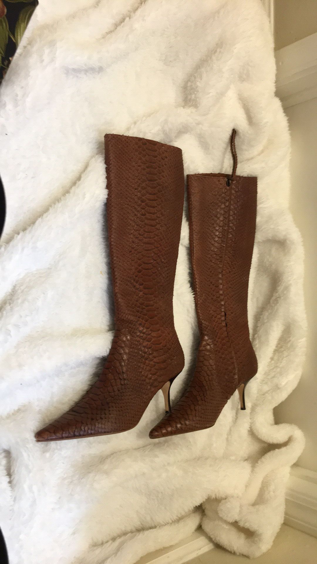 Max studio painted boots with π crocodiles patterns