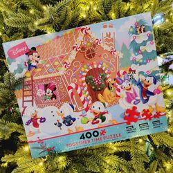 DisneyParks Mickey And Friends Holidays Together Time 400Pc Puzzle New In Box