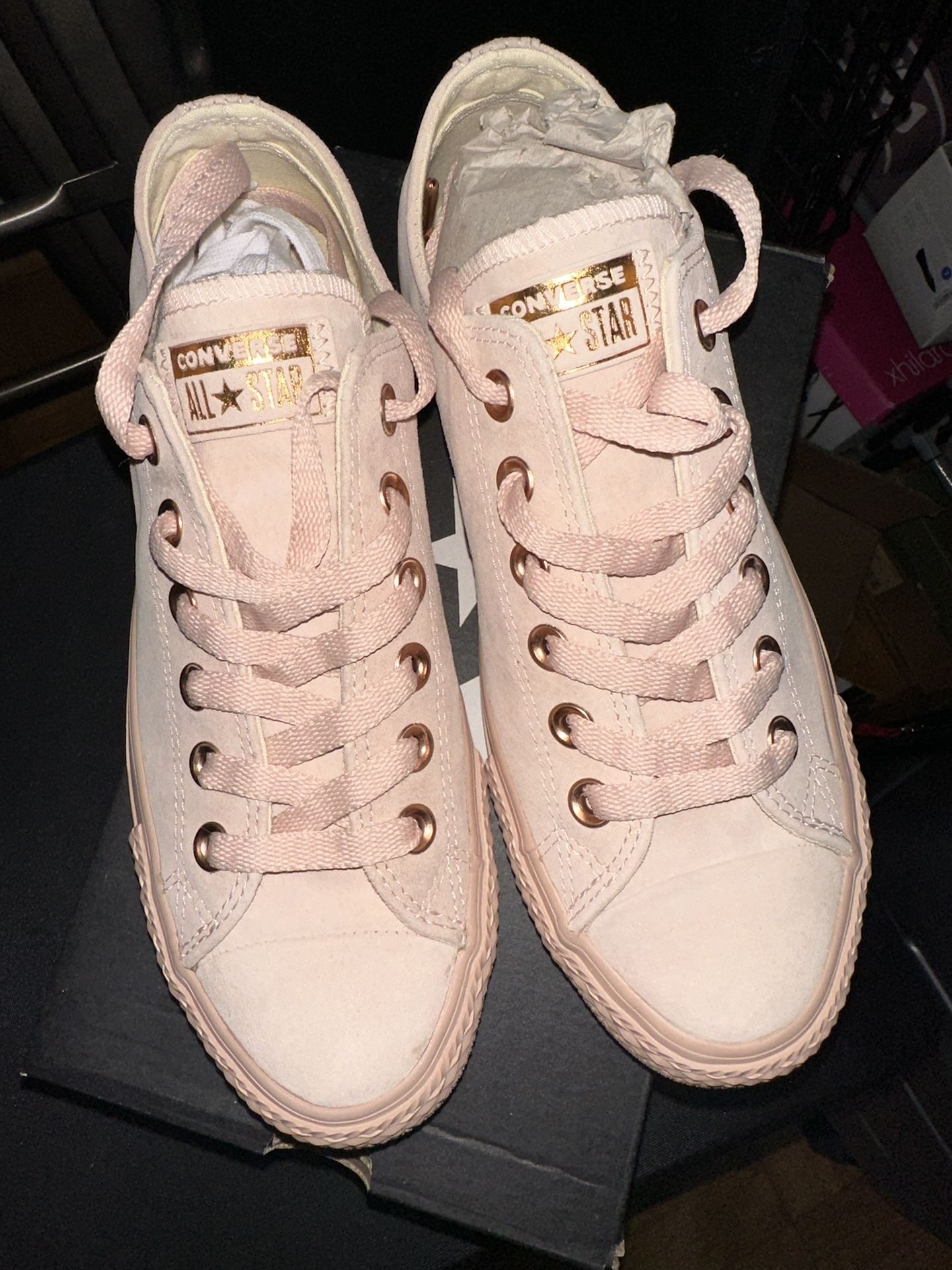 Converse Rare Chuck Taylor Sneakers Suede Blush Gold Pink Suede Brand New Womens Size 7