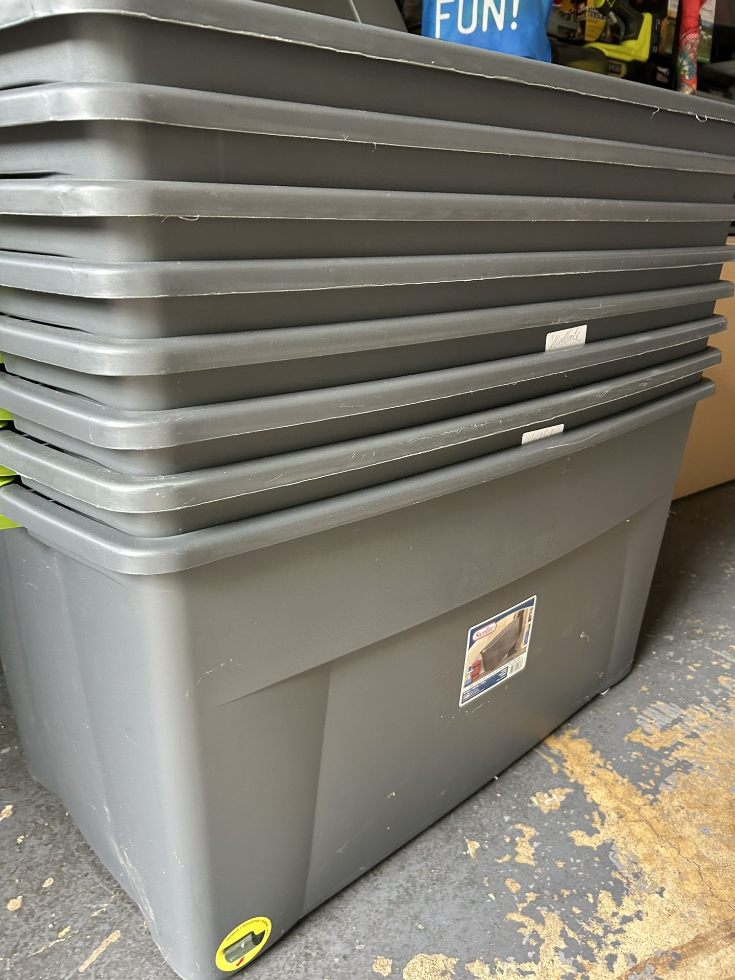 Heavy Duty 45 Gallon Rolling Totes