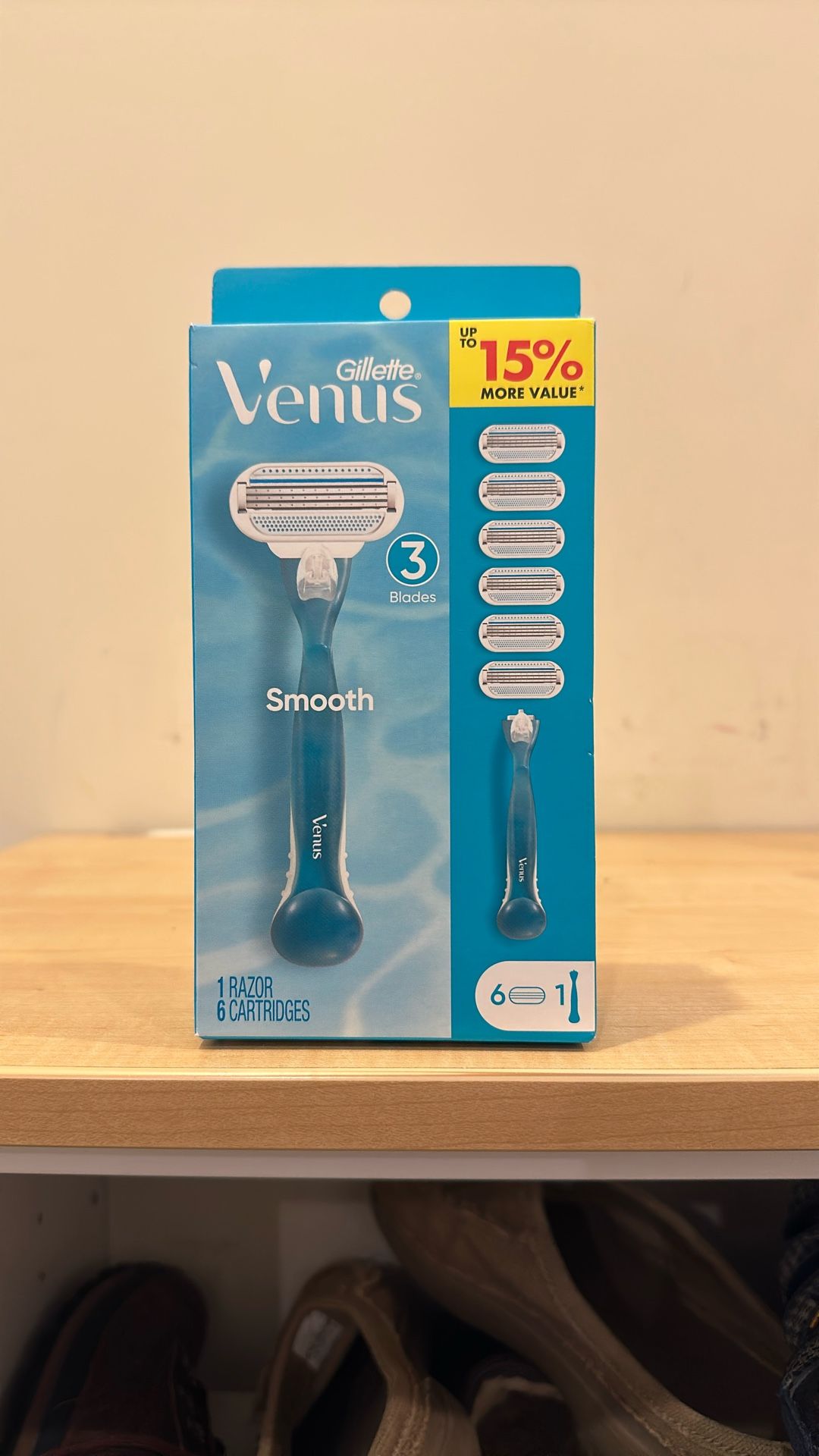 Gillette Venus razor with 6 refills