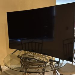 Samsung curve TV 65”