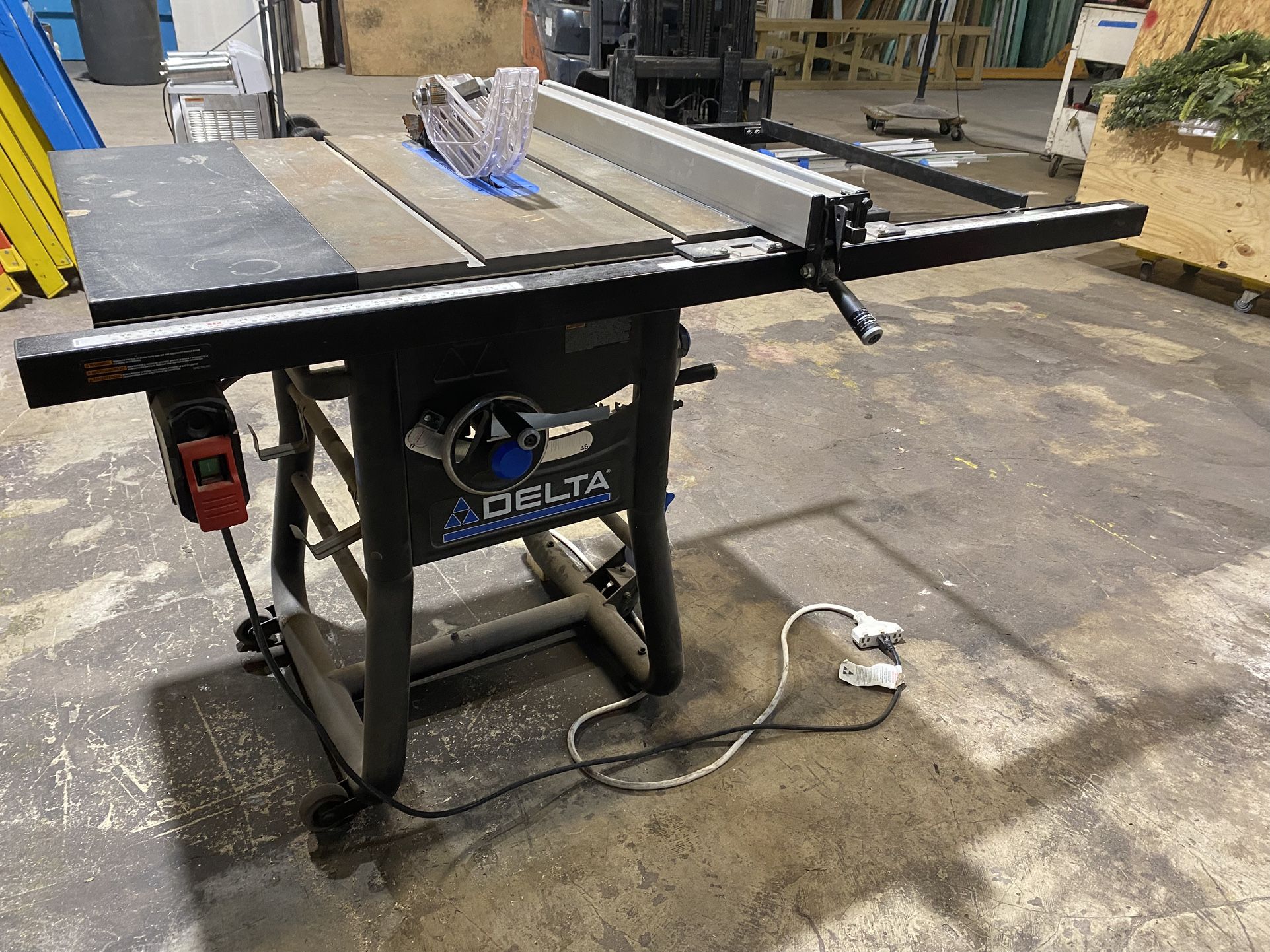Delta table Saw