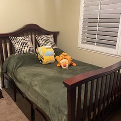 Full Size Bedroom Set 3 Pieces, Includes Mattress. Brow/Cherry Brown