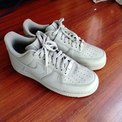 Air Force One/ Gray Size9.5