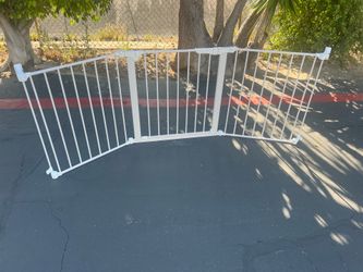 Gate