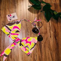 New  Lucy Love  Beautiful piña colada sunshine triangle bikini top For Sale !!! 