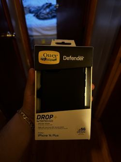 New !!! Otter Box Defender iPhone 14 Plus