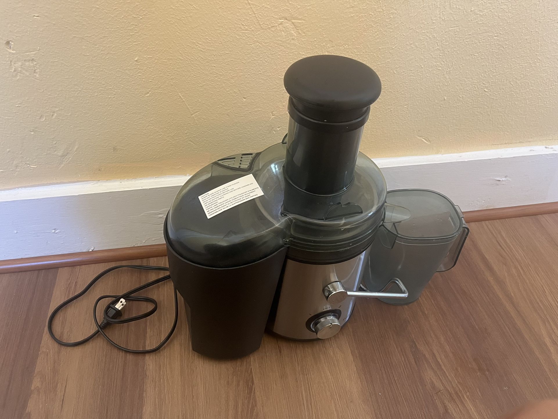 MegaChef Wide Mouth Extractor Juice Machine with Dual Speed Centrifugal Stainless Steel Juicer, 3.5 Cup, Chrome Silver