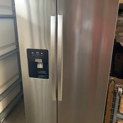 Refrigerator 2022/2023 Like New Condition