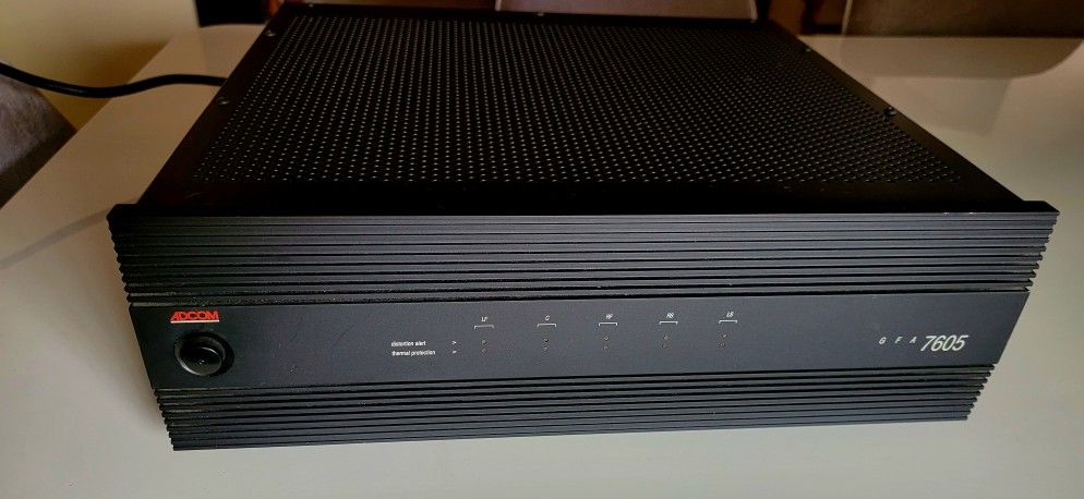 Adcom GFA 7605 Power Amplifier