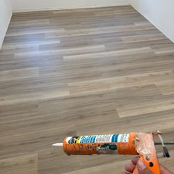 Vinyl Floor Planks