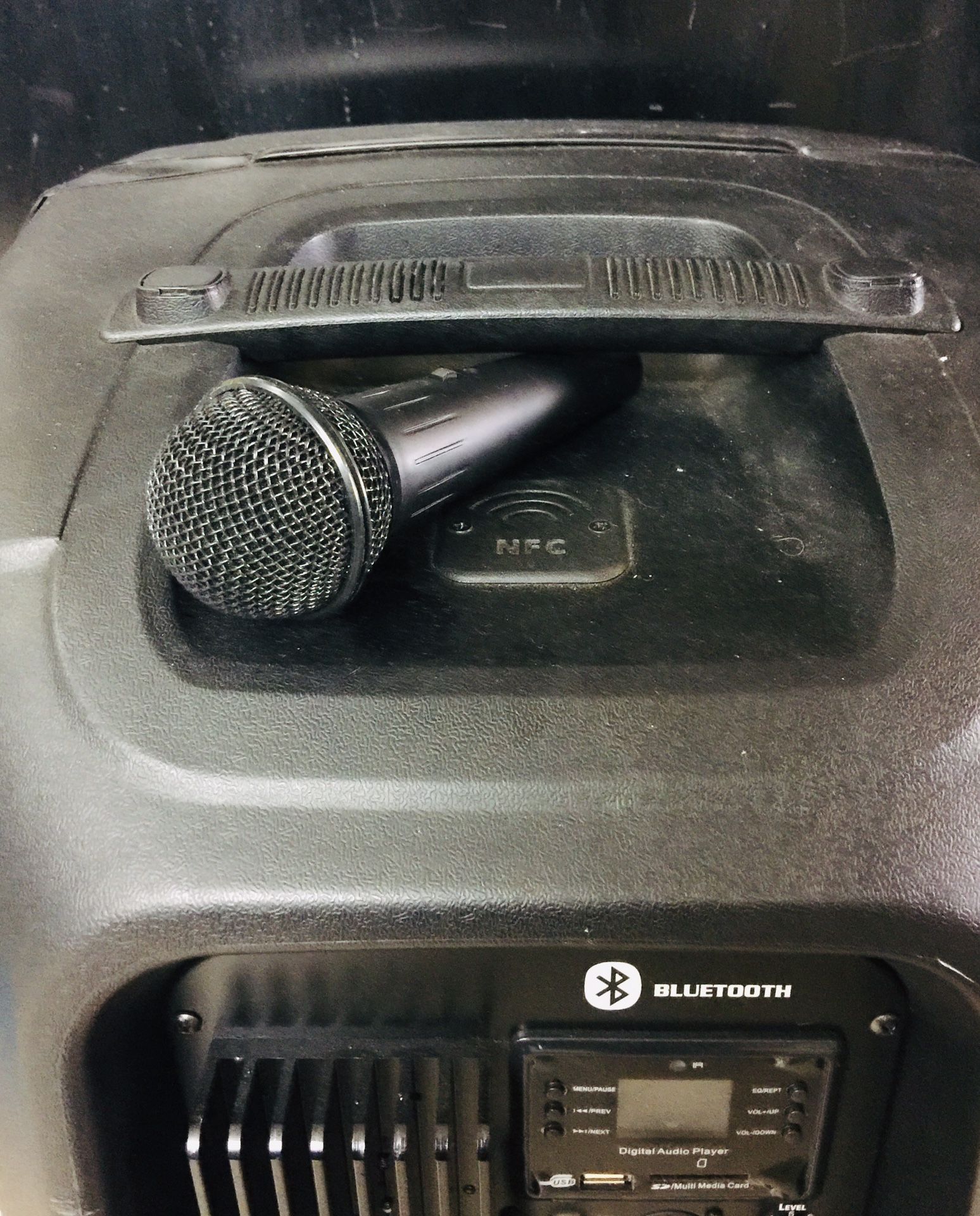 Edison professional m2000 mkii britelite 15 2000 watt bluetooth pa