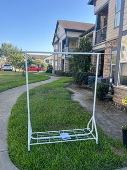 New HYSEXY Metal Garment Rack with Wheels