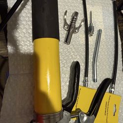 Heavy Duty 10,000 PSI Grease Gun Kit with Double-Handle Locking Coupler & Long Extensions