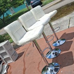 3 Counters Chairs
