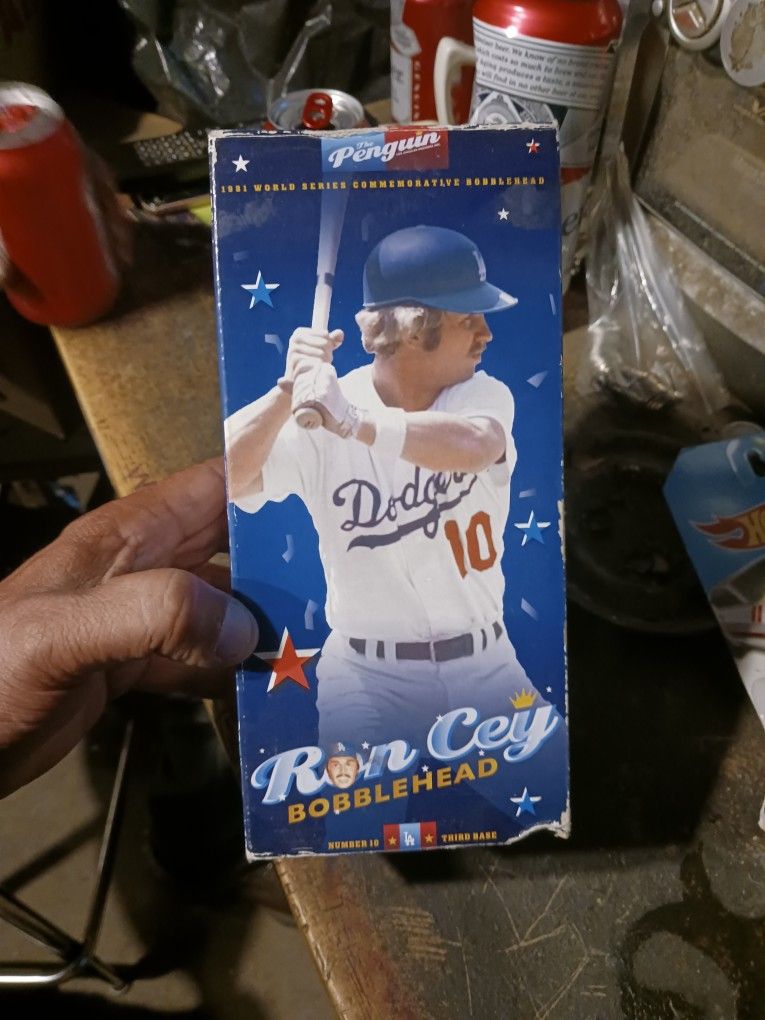Brand new in the box - Ron Cey bobblehead from 1981 - Depop