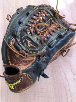 Mizuno Classic Pro Baseball Glove 11.5” In Good Condition Have More Equipment Available