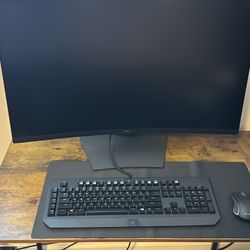 Dell 32" Curved Monitor with keyboard and mouse