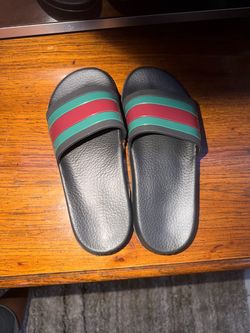 Gucci Pursuit Slide Sandals