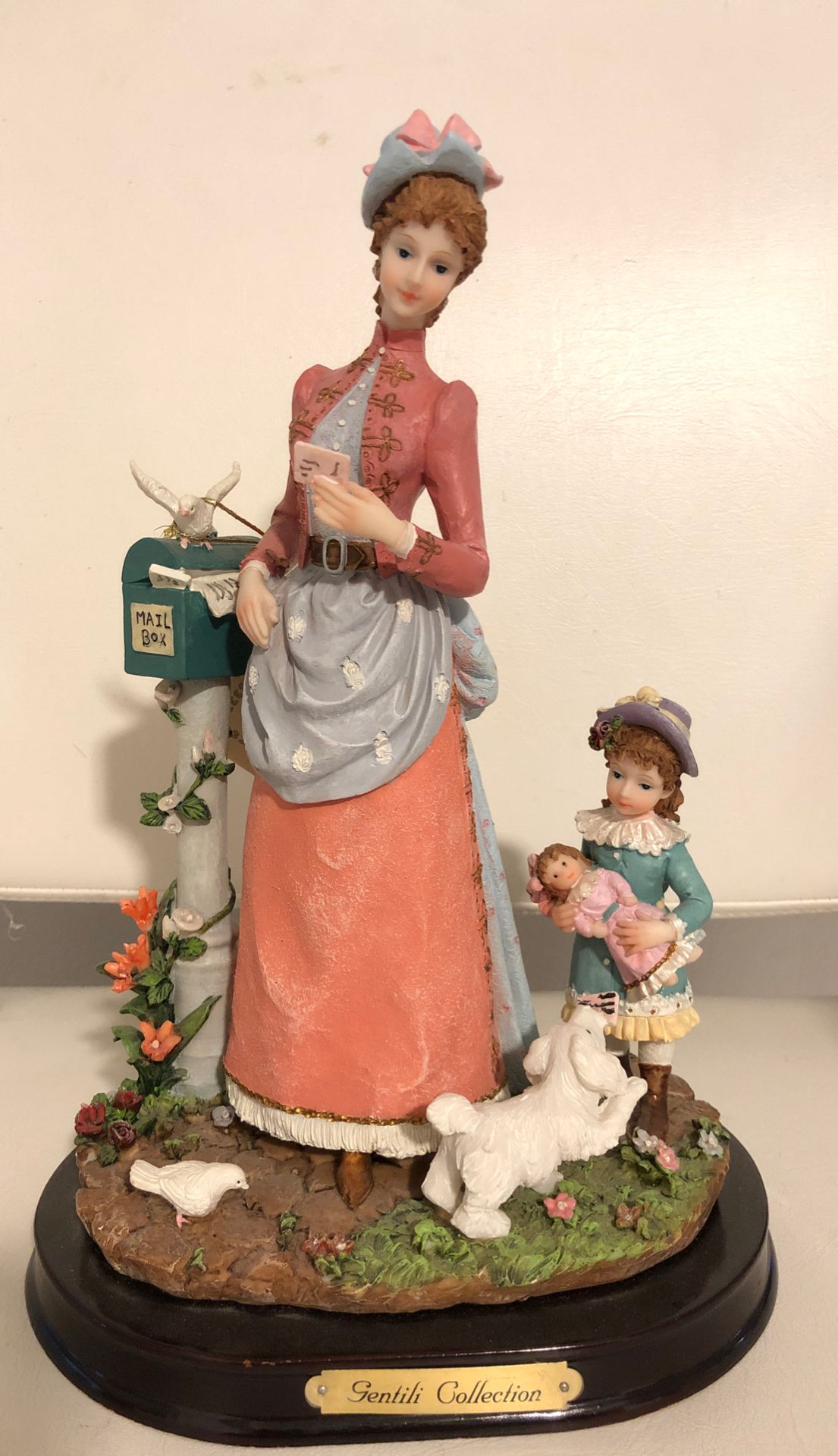 Gentility Collection Mother and Daughter collectible Figure Statue