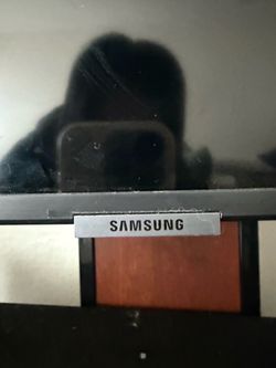Samsung 40in smart LED TV