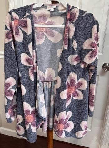 LulaRoe Nanette Cardigan Floral Pattern size Medium just $8
