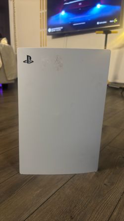 I’m selling this PS5 it’s like new message me if you’re interested