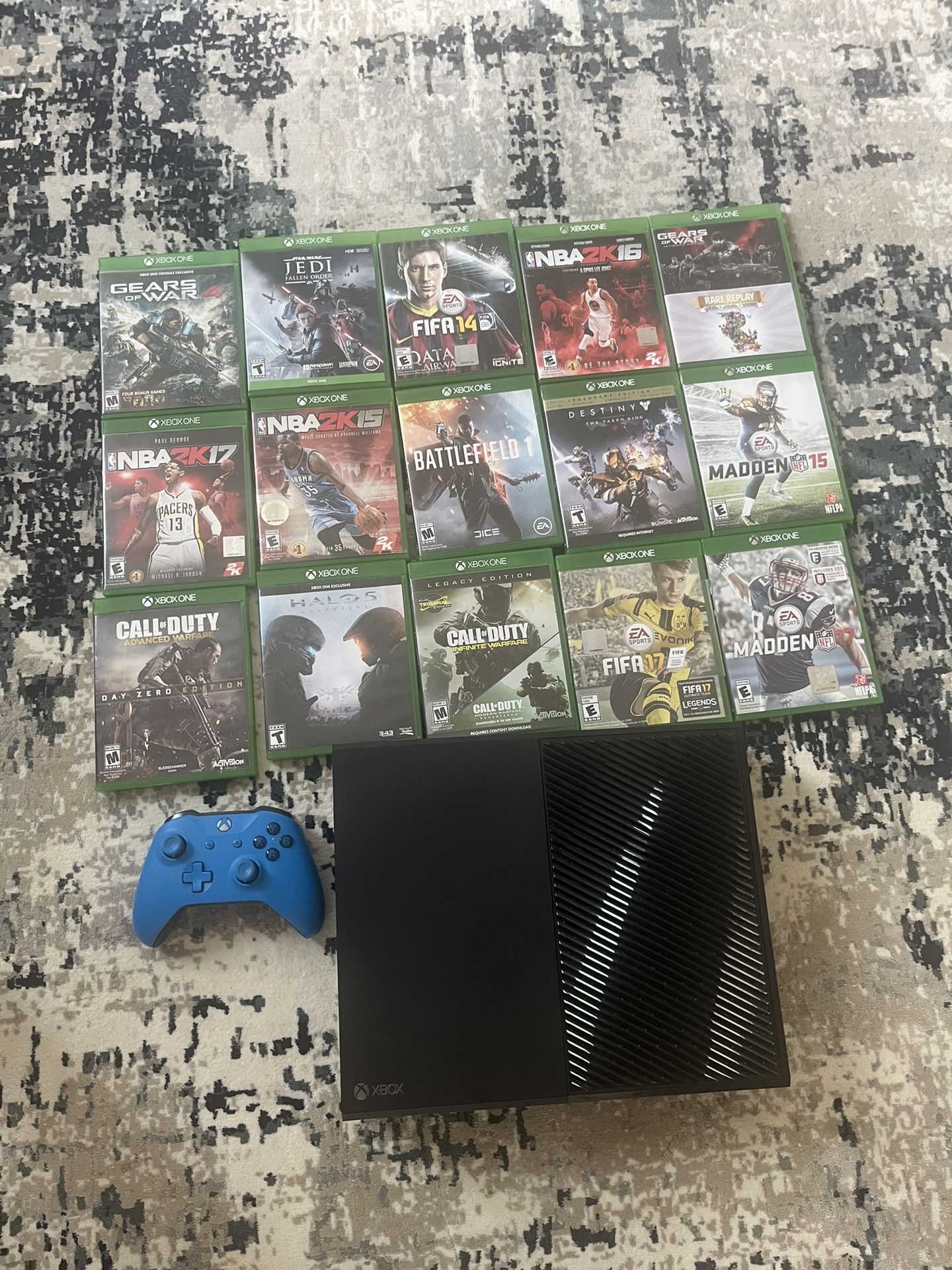 Xbox One With 1 Controller And 15 Games