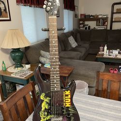 Hulk Guitar 