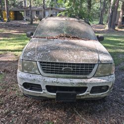 2005 Ford Explorer
