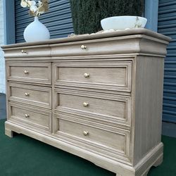 POTTERY BARN INSPIRED LONG WOOD  DRESSER ****REFINISHED****