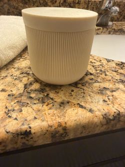 Bathroom accessory