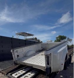Ford super duty truck bed