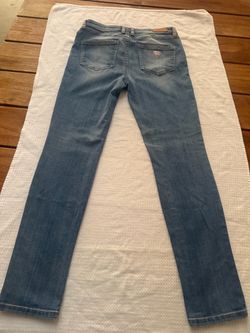 Guess Light Wash Straight Leg Jeans