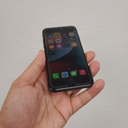 Iphone 8....128gb  FACTORY Unlocked Any Sim 