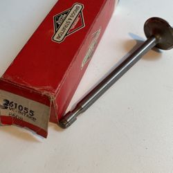 Briggs & Stratton Parts , Intake Valve , Part # 261055