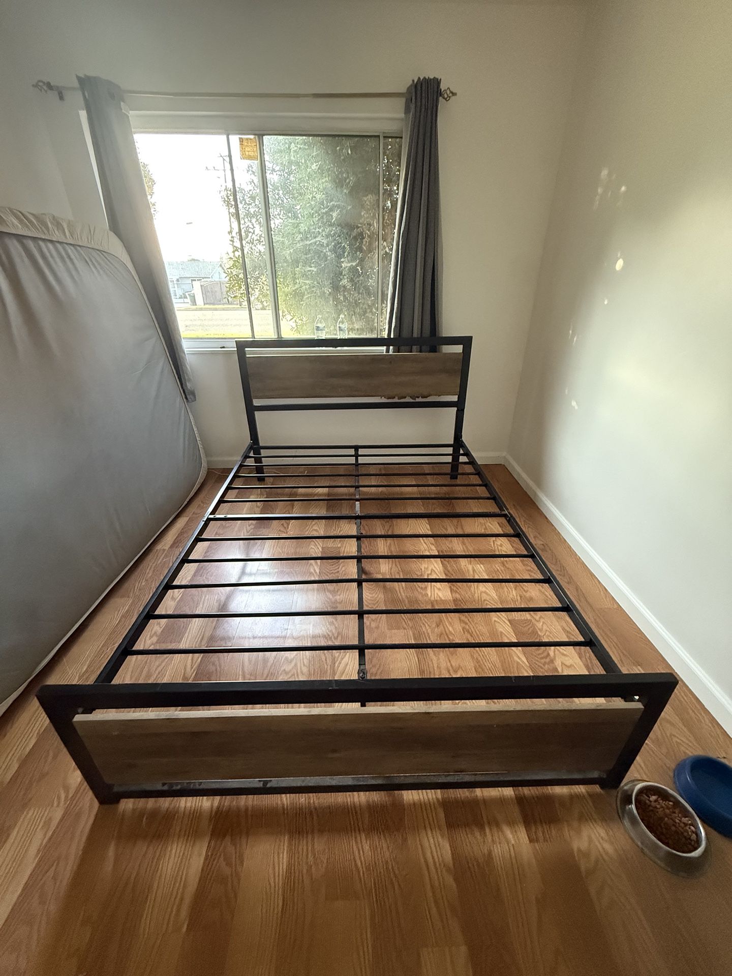 Full bed Frame