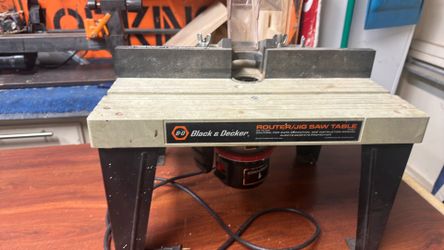 Black & Decker, Router jigsaw table with craftsman Router Black & Decker, Router jigsaw table with craftsman Router