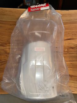 Traxxas XO1 Clear Body