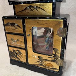 Vintage Japanese black lacquer musical jewelry box