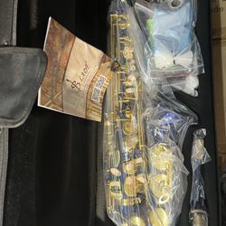 Saxophone 🎷 Alto  Adult Size 