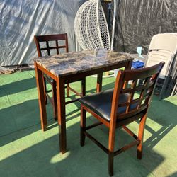 Dinning Table