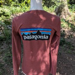 Patagonia Women's XS Long Sleeve Top - Red
