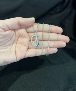 925 Sterling Silver Womens Mom & Baby Feet CZ Pendant & Rolo Chain