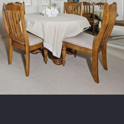 Round Dining Table 4 Chairs