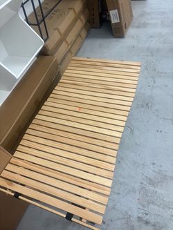 Picnic table