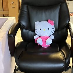 Shop Vac, Love Seat, Office Chairs, Grad Decor, Skate Board, Sleeping Bags, Dart Board AND So Much More! 