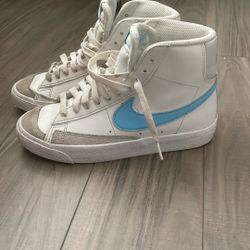White Nike High Tops Youth Size 4.5